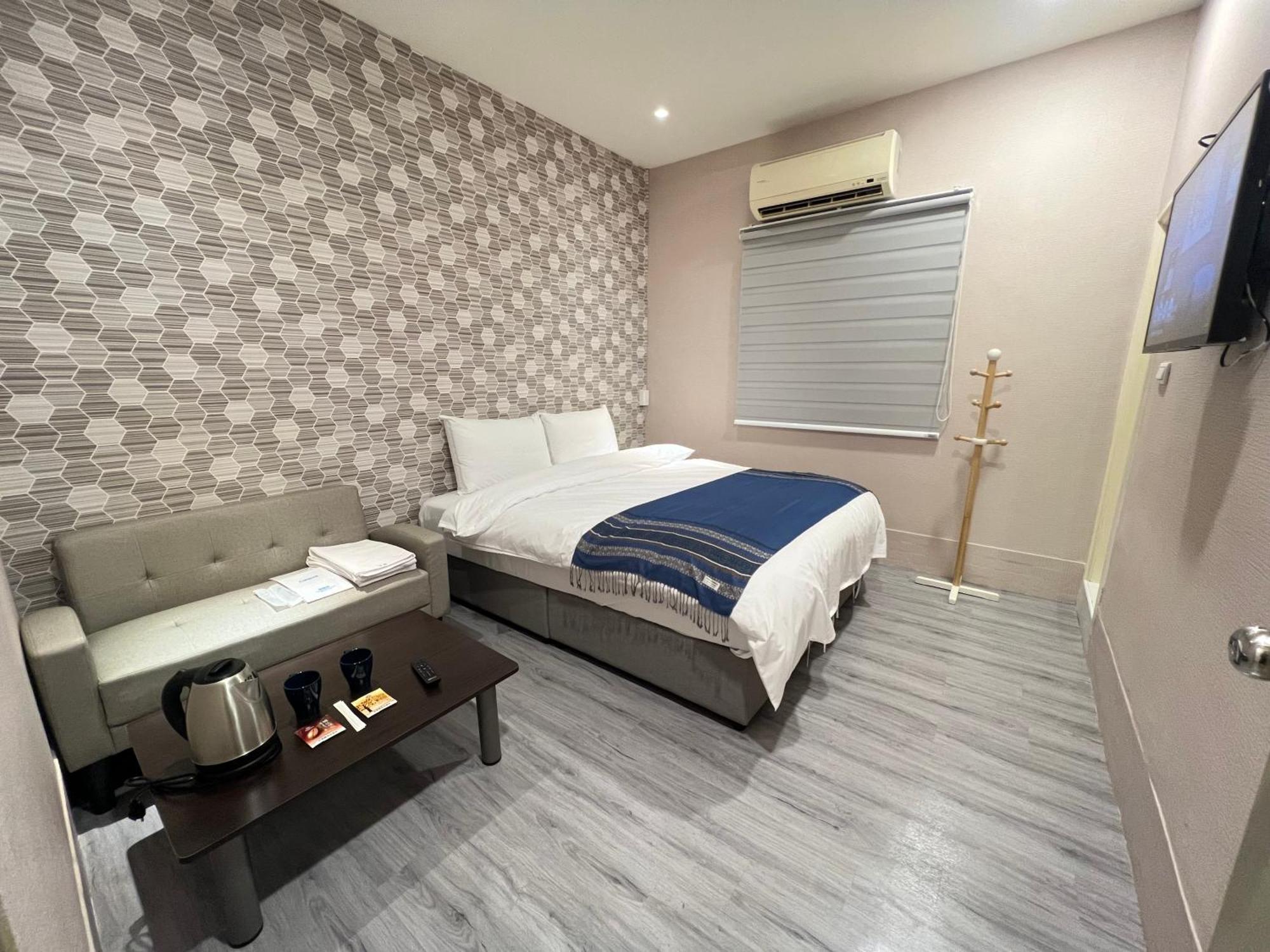 Mu-In Hotel Kaohsiung Extérieur photo